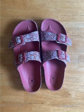 Shade & Shore Women’s Mauve Floral Two-Strap Sandals! Worn Once!